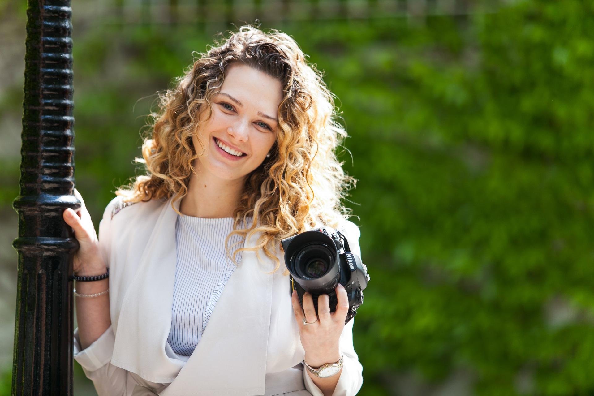 Is Your Headshot Keeping You From Being Booked? Tips and Examples for a Good Headshot